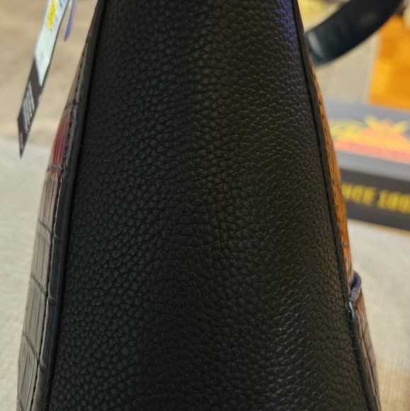 NWT Tahari Oxford Hobo Vegan Leather Shoulder Bag With Tassel And Dust Bag NEW!! - Picture 7 of 15